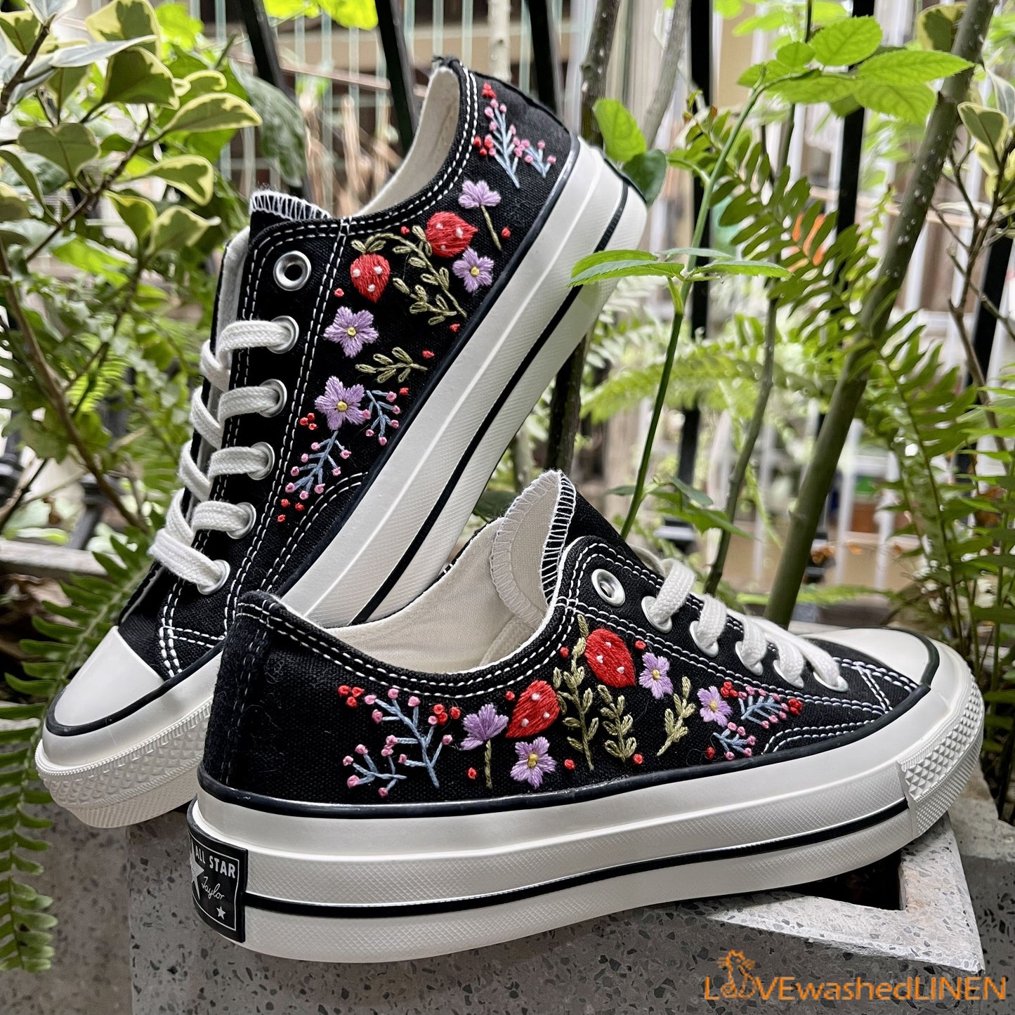 Embroidered Converse/ Custom Converse Chuck Taylor Embroidered Flowers/ Embroidered Converse Low Tops / Wedding Embroidered Shoes