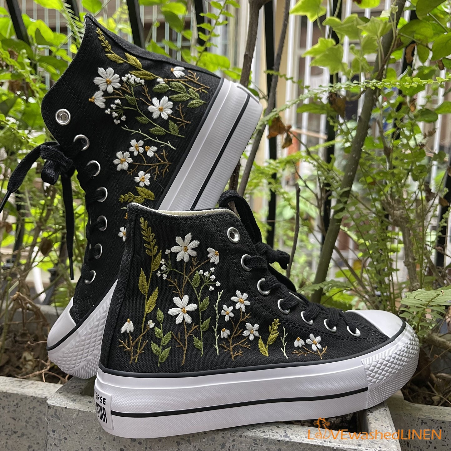 Custom Coverse Chuck Taylor/ Wedding Flowers Embroidered Converse/ Bridal Flowers Embroidered Sneakers Wedding Flowers Embroidered Sneakers/