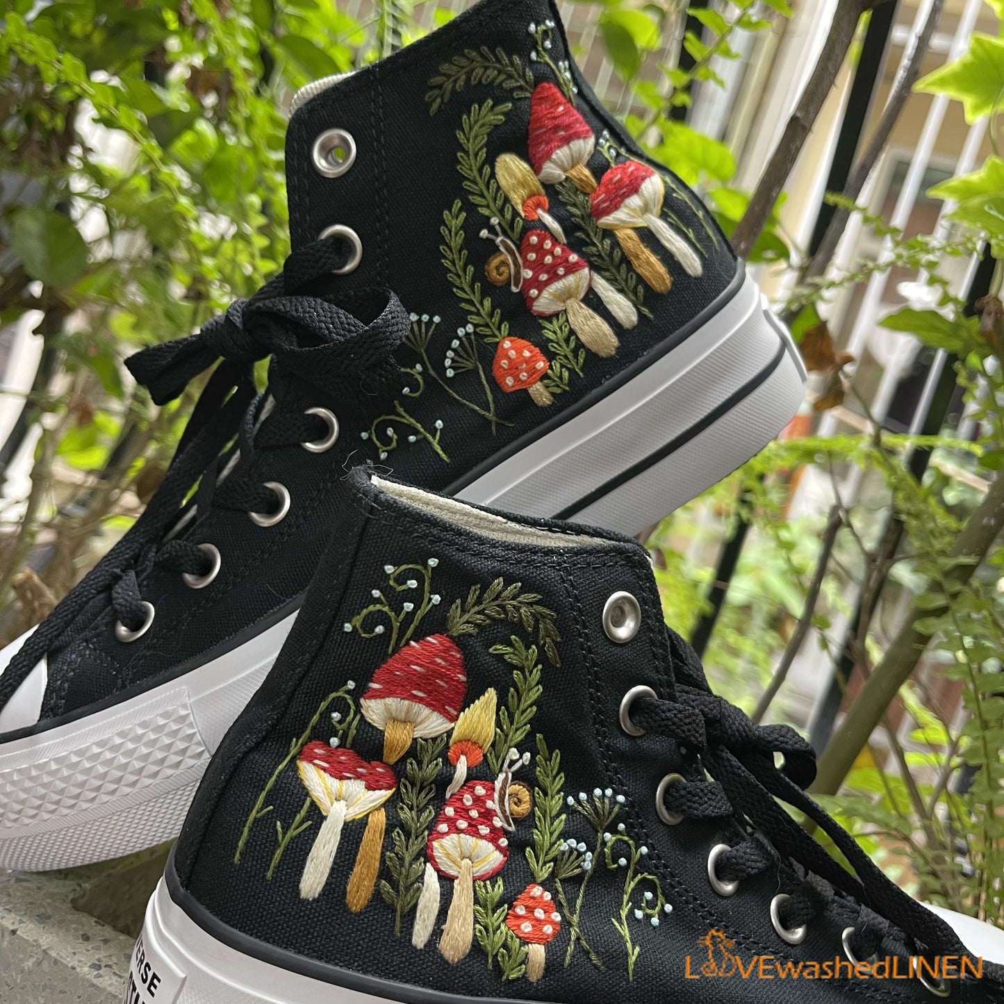 Custom Coverse Chuck Taylor/ Wedding Flowers Embroidered Converse/ Bridal Flowers Embroidered Sneakers Wedding Flowers Embroidered Sneakers/