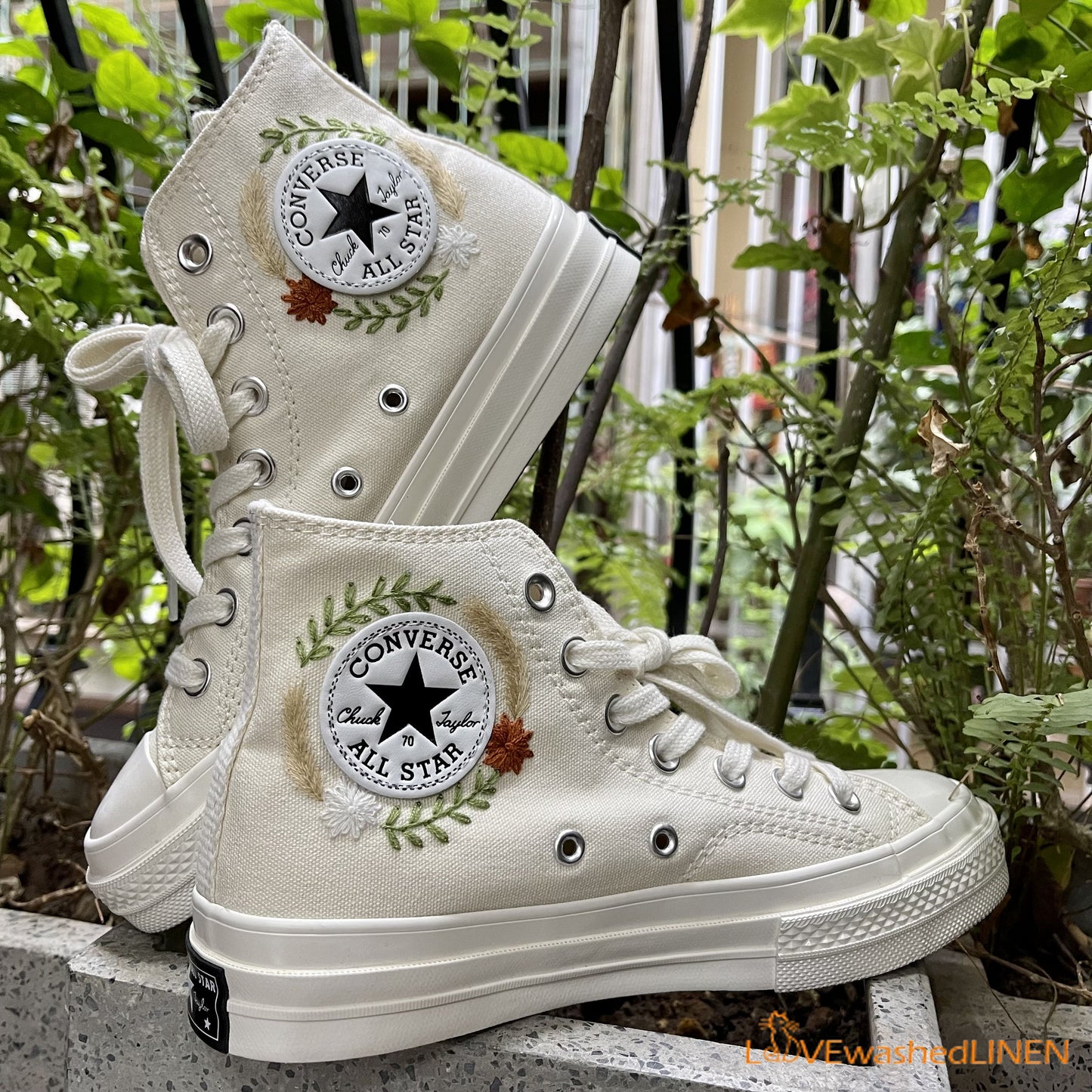 Custom Coverse Chuck Taylor/ Wedding Flowers Embroidered Converse/ Bridal Flowers Embroidered Sneakers Wedding Flowers Embroidered Sneakers/