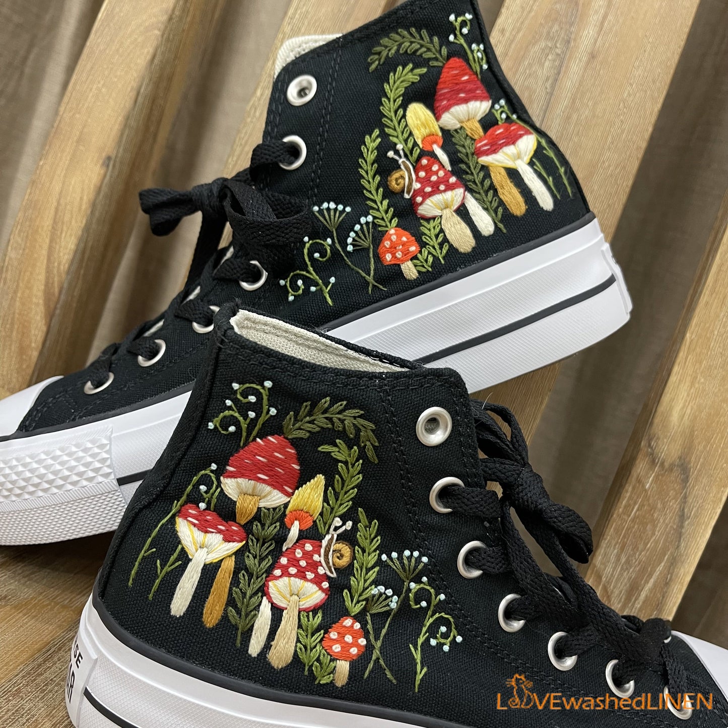 Custom Coverse Chuck Taylor/ Wedding Flowers Embroidered Converse/ Bridal Flowers Embroidered Sneakers Wedding Flowers Embroidered Sneakers/