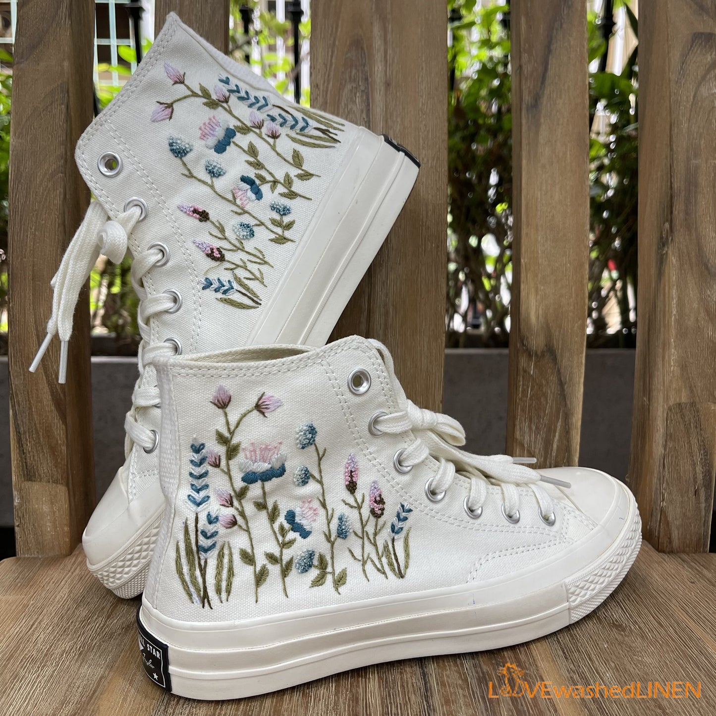 Custom Coverse Chuck Taylor/ Wedding Flowers Embroidered Converse/ Bridal Flowers Embroidered Sneakers Wedding Flowers Embroidered Sneakers/