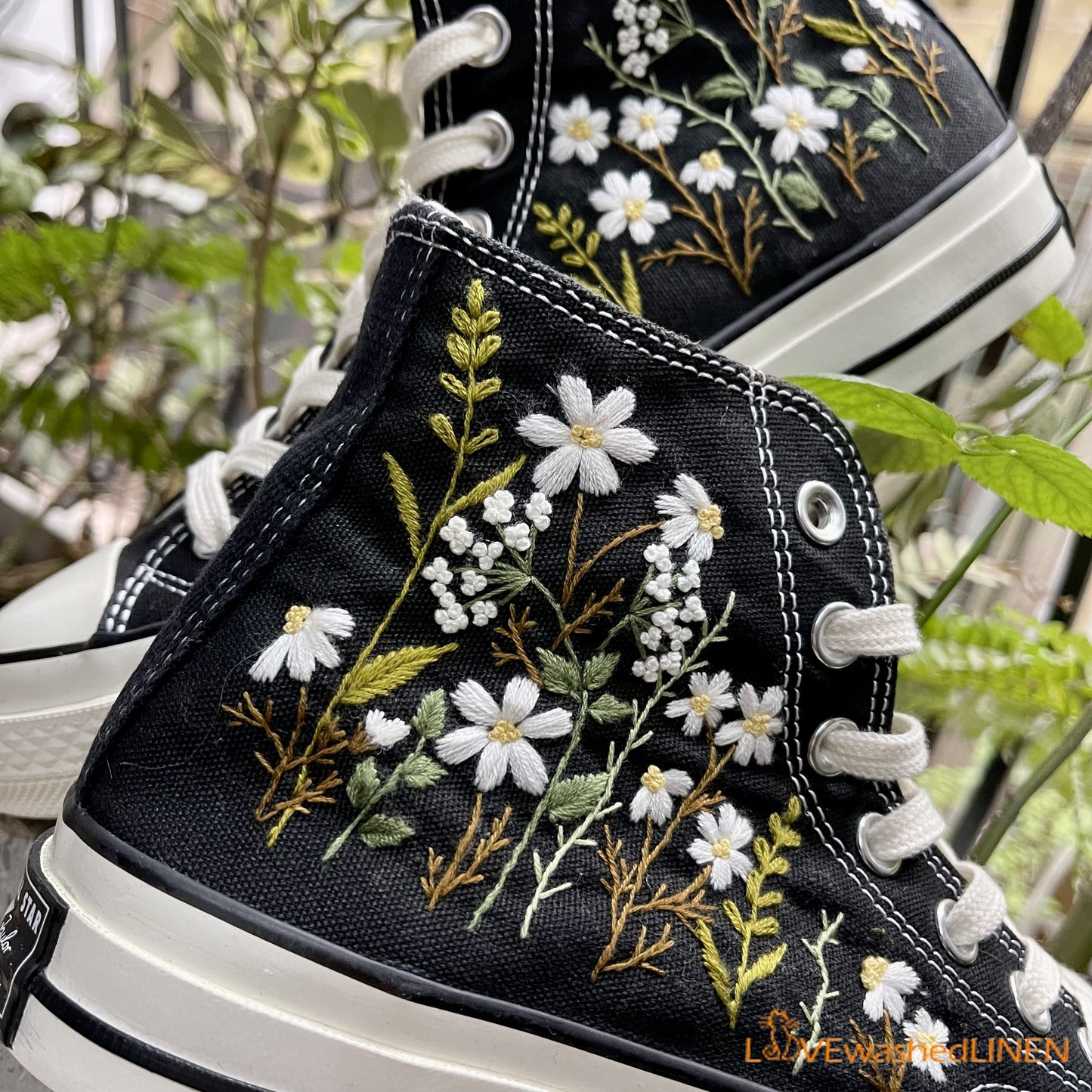 Custom Embroidered Converse High Tops/ Custom Converse Chuck Taylor 1970s Embroidered Daisy Flower/ Wedding sneakers/ Wedding Gift