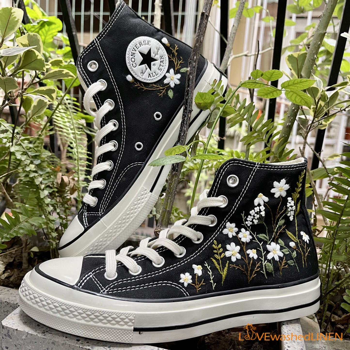 Custom Embroidered Converse High Tops/ Custom Converse Chuck Taylor 1970s Embroidered Daisy Flower/ Wedding sneakers/ Wedding Gift