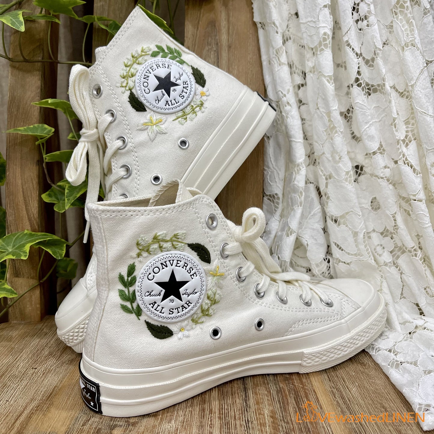 Custom Coverse Chuck Taylor/ Wedding Flowers Embroidered Converse/ Bridal Flowers Embroidered Sneakers Wedding Flowers Embroidered Sneakers/