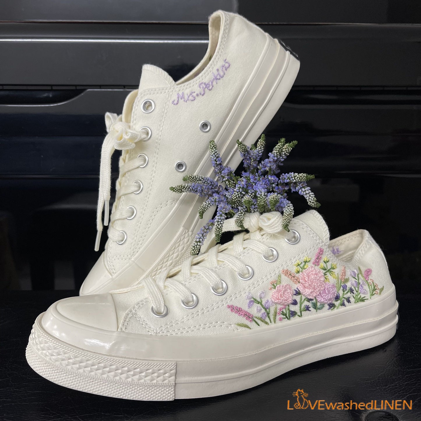 3 D Hand Embroidery Coverse Chuck Taylor/ Wedding Flowers Embroidered Converse/ Bridal Flowers Embroidered Sneakers Wedding Flowers