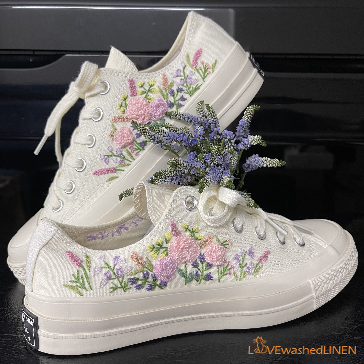 3 D Hand Embroidery Coverse Chuck Taylor/ Wedding Flowers Embroidered Converse/ Bridal Flowers Embroidered Sneakers Wedding Flowers