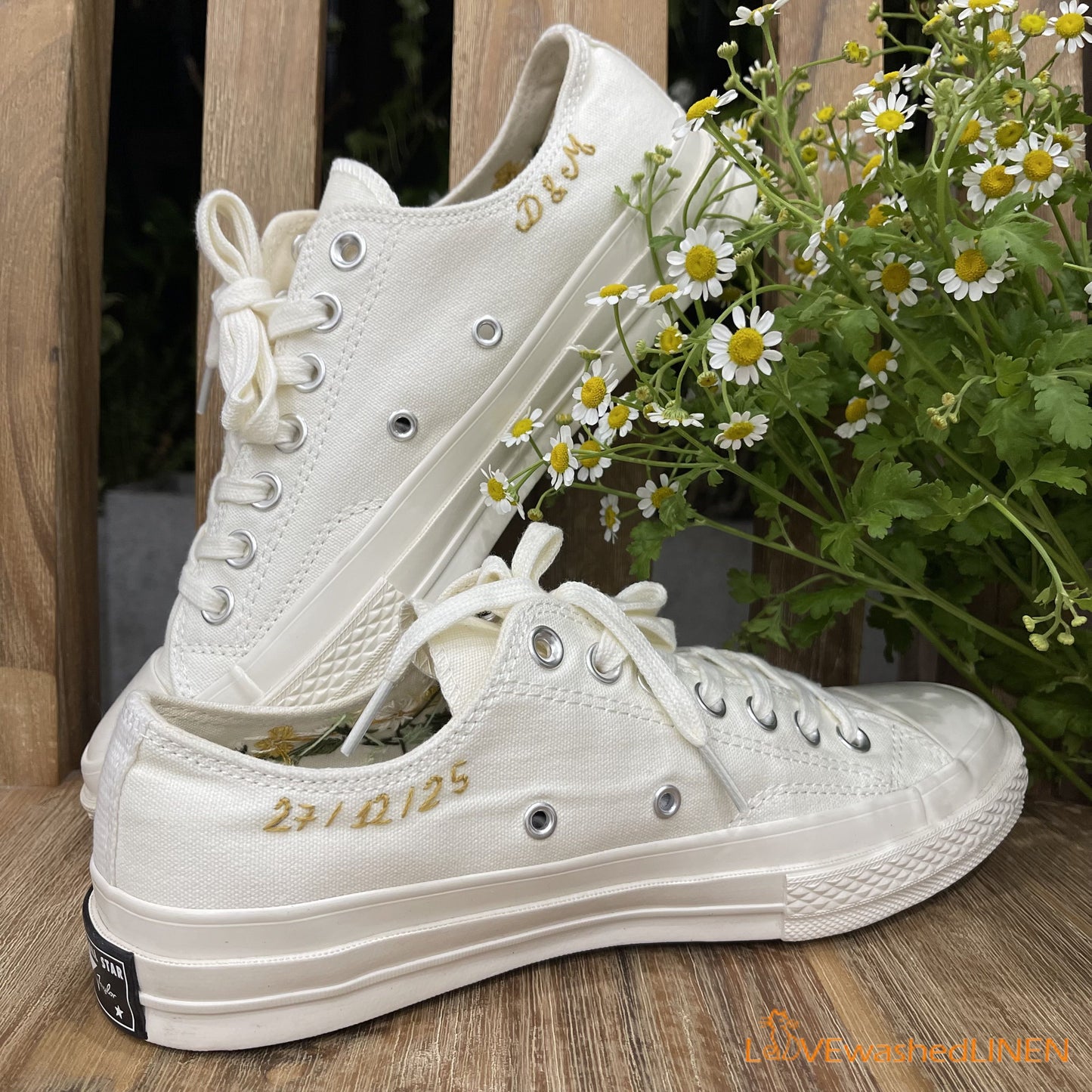 Custom Coverse Chuck Taylor/ Wedding Flowers Embroidered Converse/ Bridal Flowers Embroidered Sneakers Wedding Flowers Embroidered Sneakers/