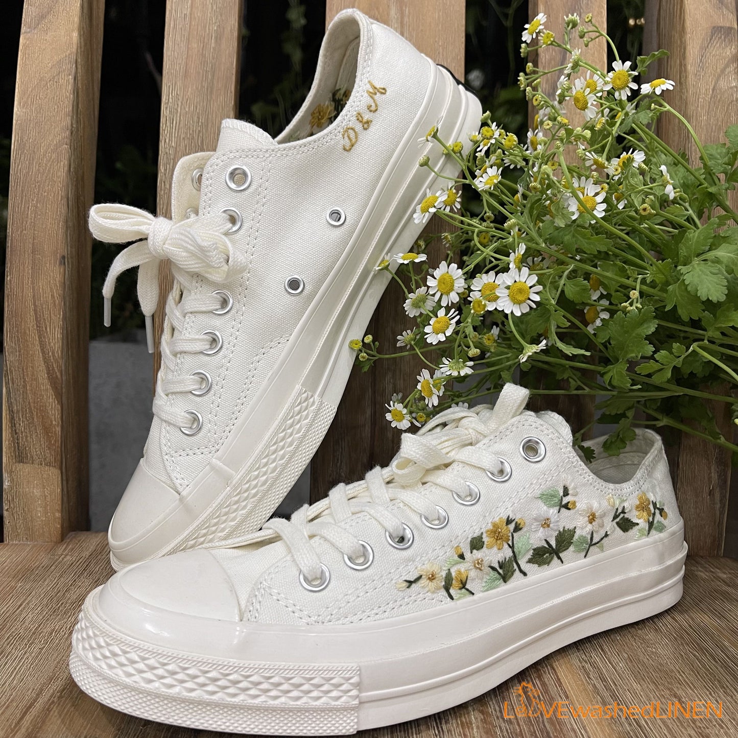 Custom Coverse Chuck Taylor/ Wedding Flowers Embroidered Converse/ Bridal Flowers Embroidered Sneakers Wedding Flowers Embroidered Sneakers/