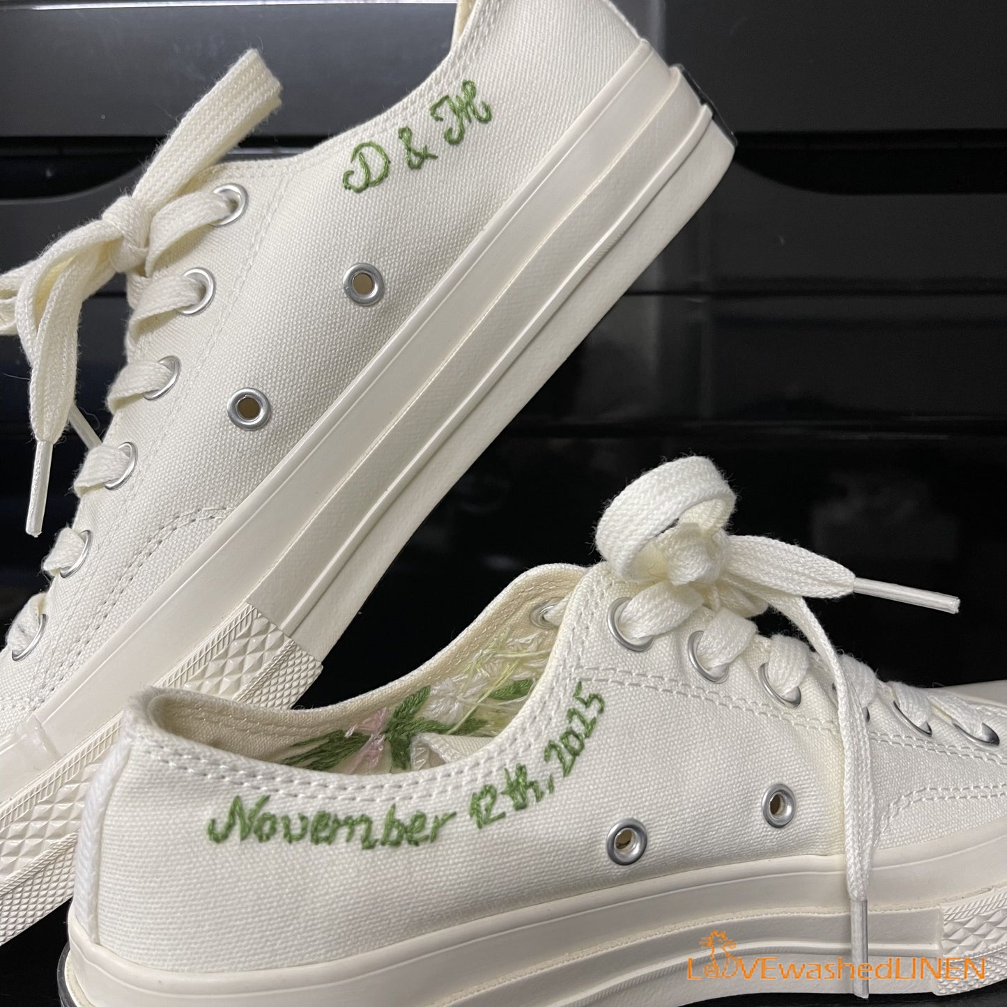 Custom Coverse Chuck Taylor/ Wedding Flowers Embroidered Converse/ Bridal Flowers Embroidered Sneakers Wedding Flowers Embroidered Sneakers/