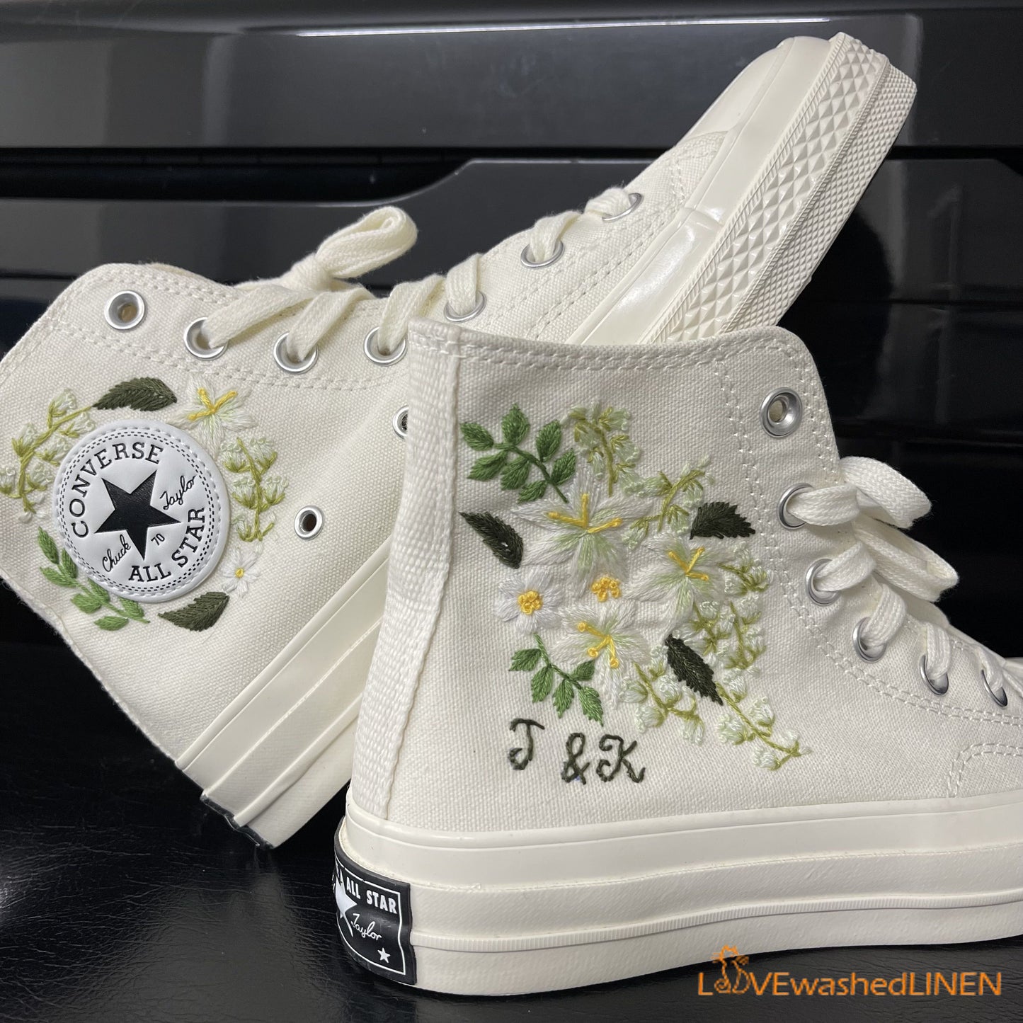 Custom Coverse Chuck Taylor/ Wedding Flowers Embroidered Converse/ Bridal Flowers Embroidered Sneakers Wedding Flowers Embroidered Sneakers/