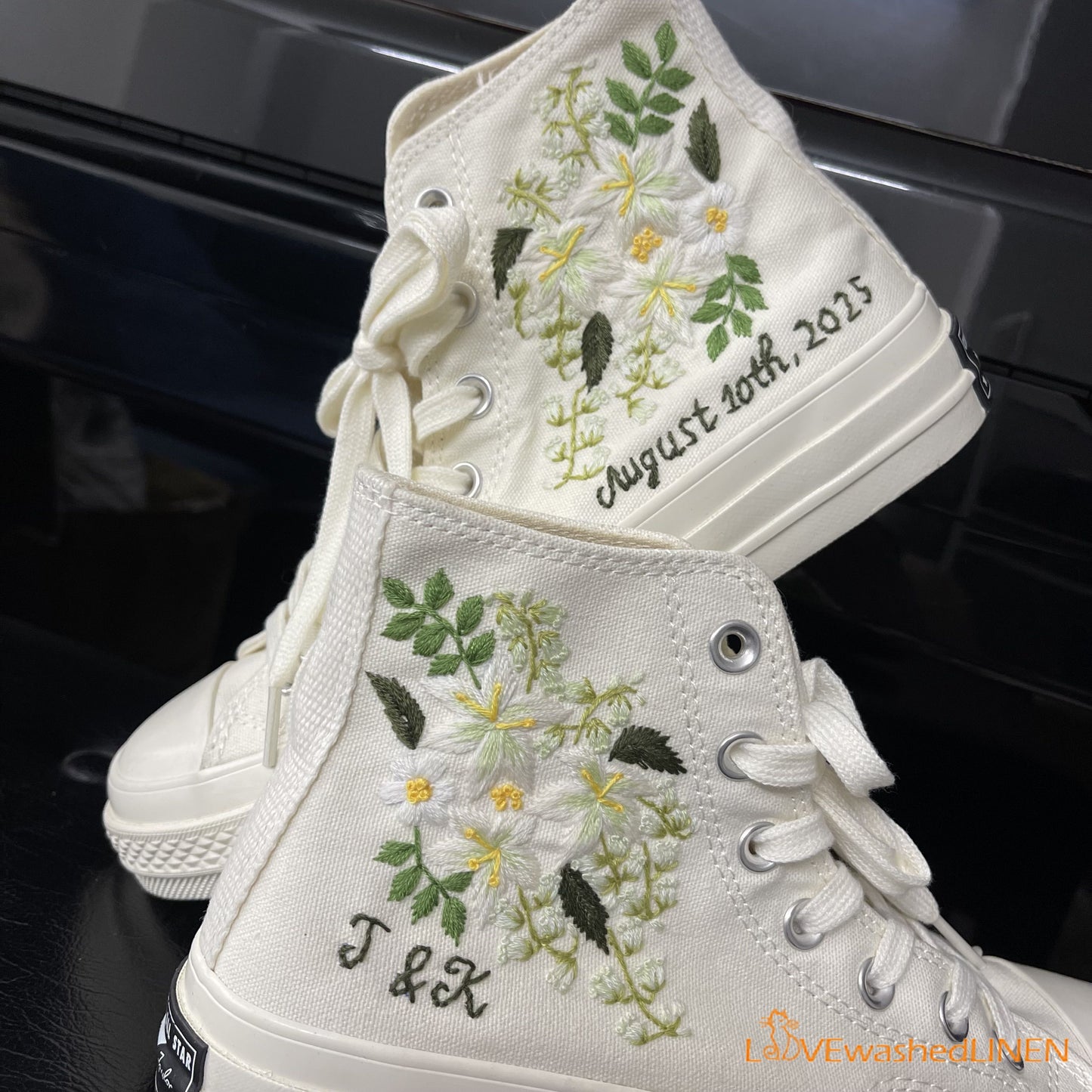 Custom Coverse Chuck Taylor/ Wedding Flowers Embroidered Converse/ Bridal Flowers Embroidered Sneakers Wedding Flowers Embroidered Sneakers/