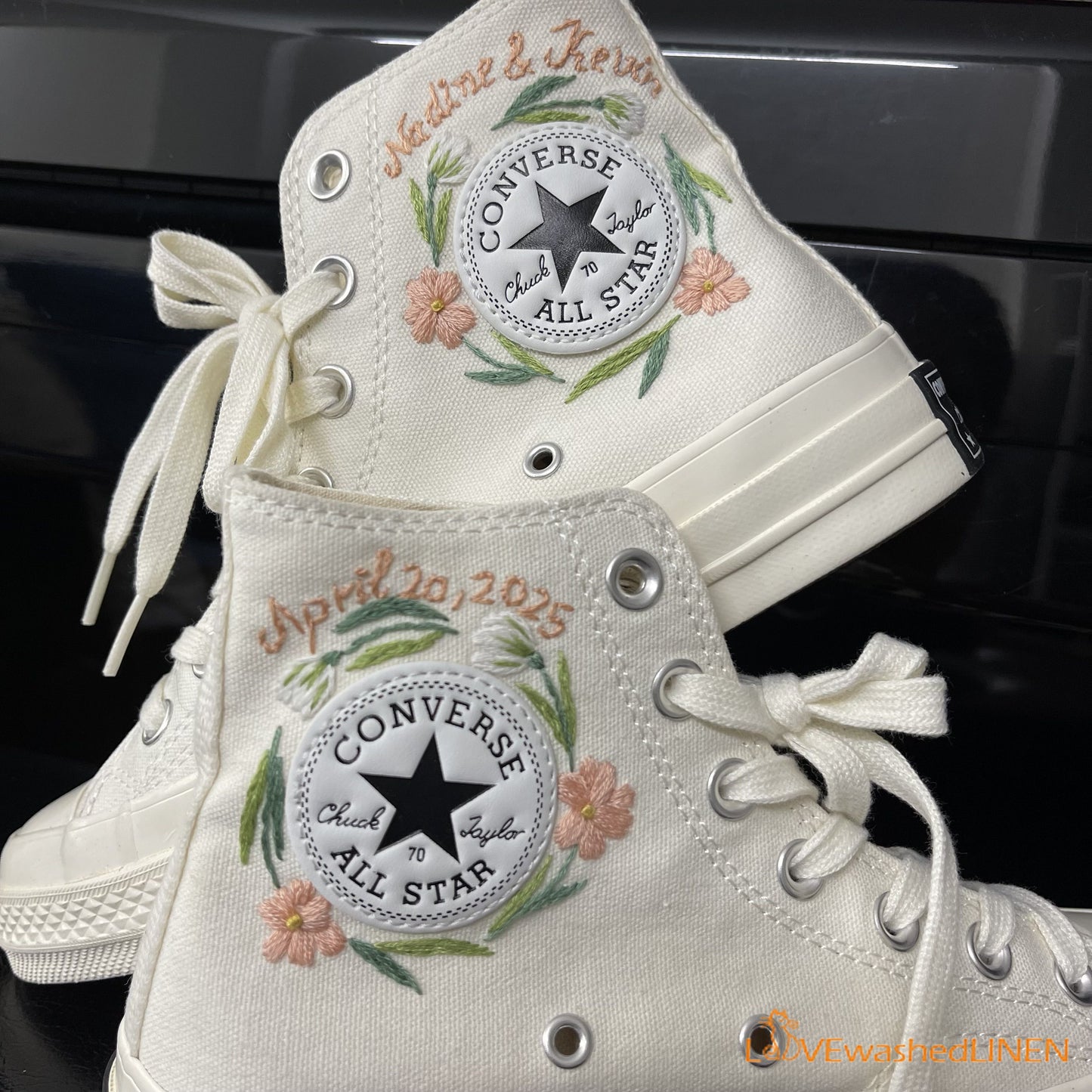 Custom Coverse Chuck Taylor/ Wedding Flowers Embroidered Converse/ Bridal Flowers Embroidered Sneakers Wedding Flowers Embroidered Sneakers