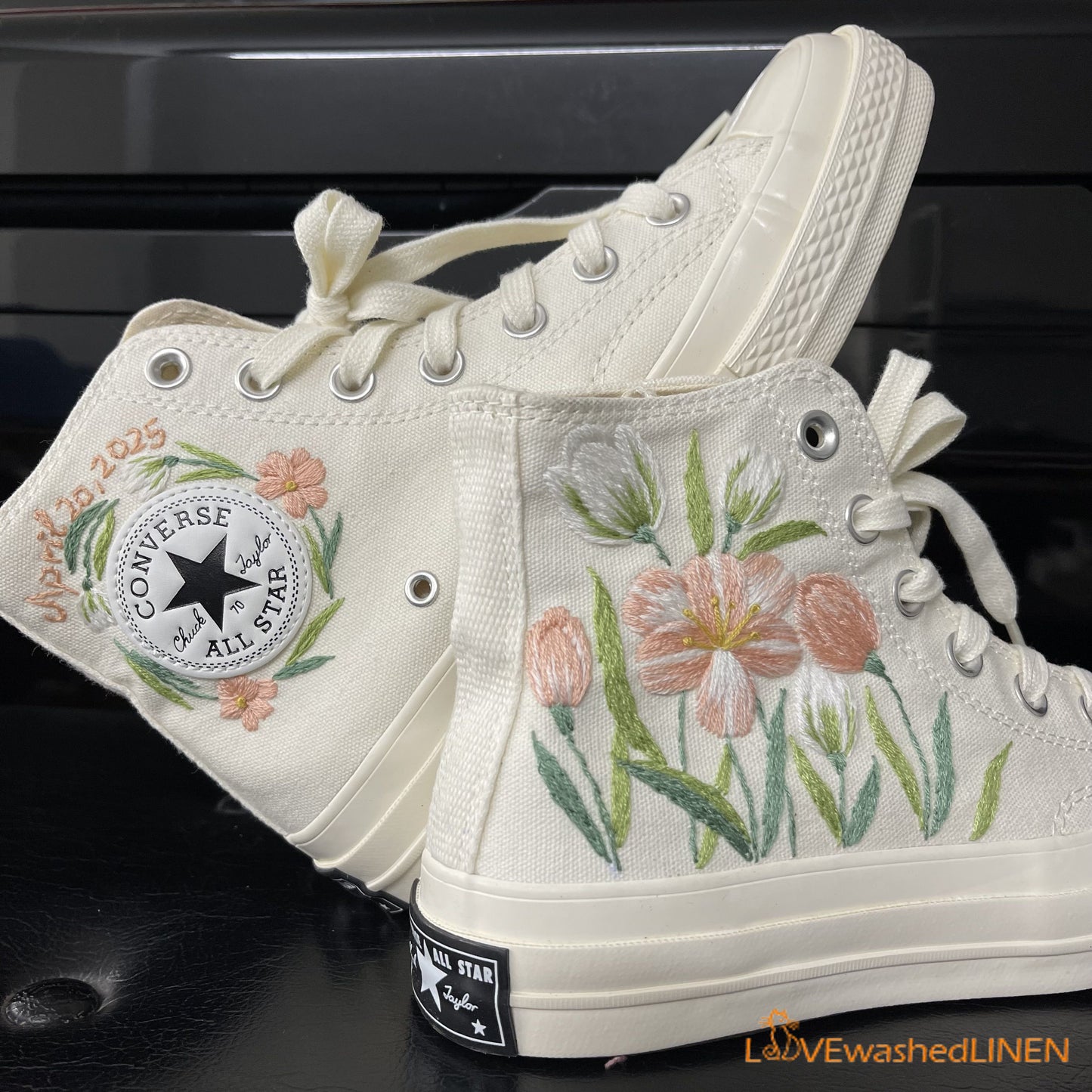 Custom Coverse Chuck Taylor/ Wedding Flowers Embroidered Converse/ Bridal Flowers Embroidered Sneakers Wedding Flowers Embroidered Sneakers