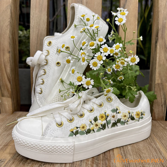 Custom Coverse Platform/Wedding Flowers Embroidered Converse/Bridal Flowers Embroidered Sneakers/ Tana Daisies Flowers Embroidered Sneakers