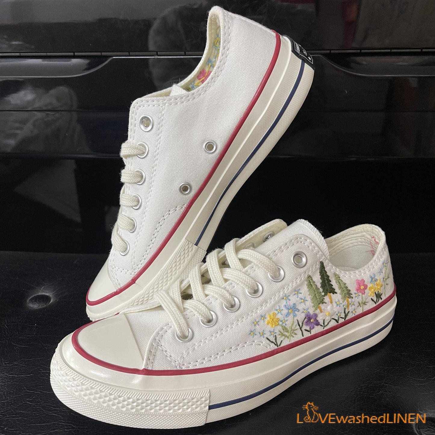 Custom Converse Chuck Taylor Embroidered / Wedding Flowers Embroidered Converse Low Tops / Wedding Roses Embroidered Sneakers