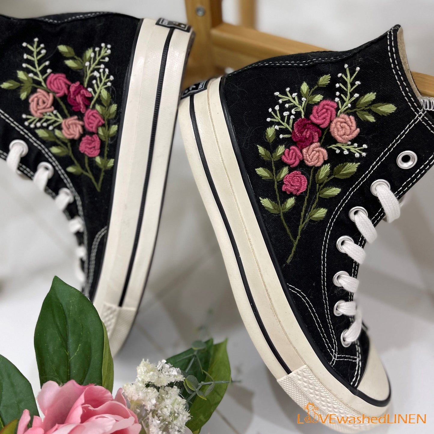 Custom Converse Chuck Taylor Embroidered Jolie Roses Flower/ Embroidered Converse Custom Wedding / Wedding Sneakers