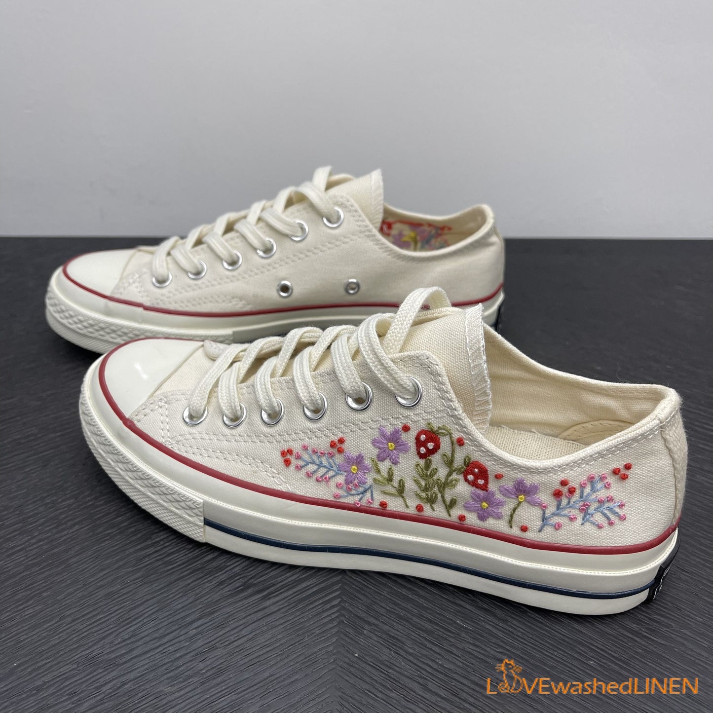 Embroidered Converse/ Custom Converse Chuck Taylor Embroidered Flowers/ Embroidered Converse Low Tops / Wedding Embroidered Shoes