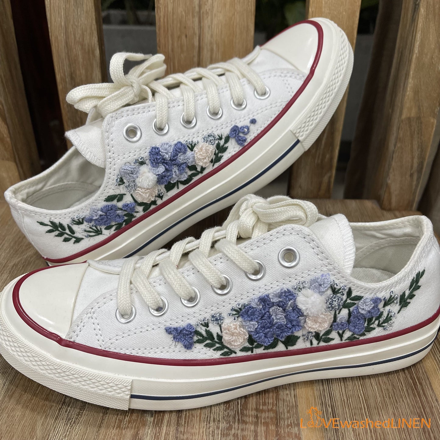 Custom Converse Chuck Taylor Embroidered / Wedding Flowers Embroidered Converse Low Tops /Bridal Flowers Embroidered Sneakers