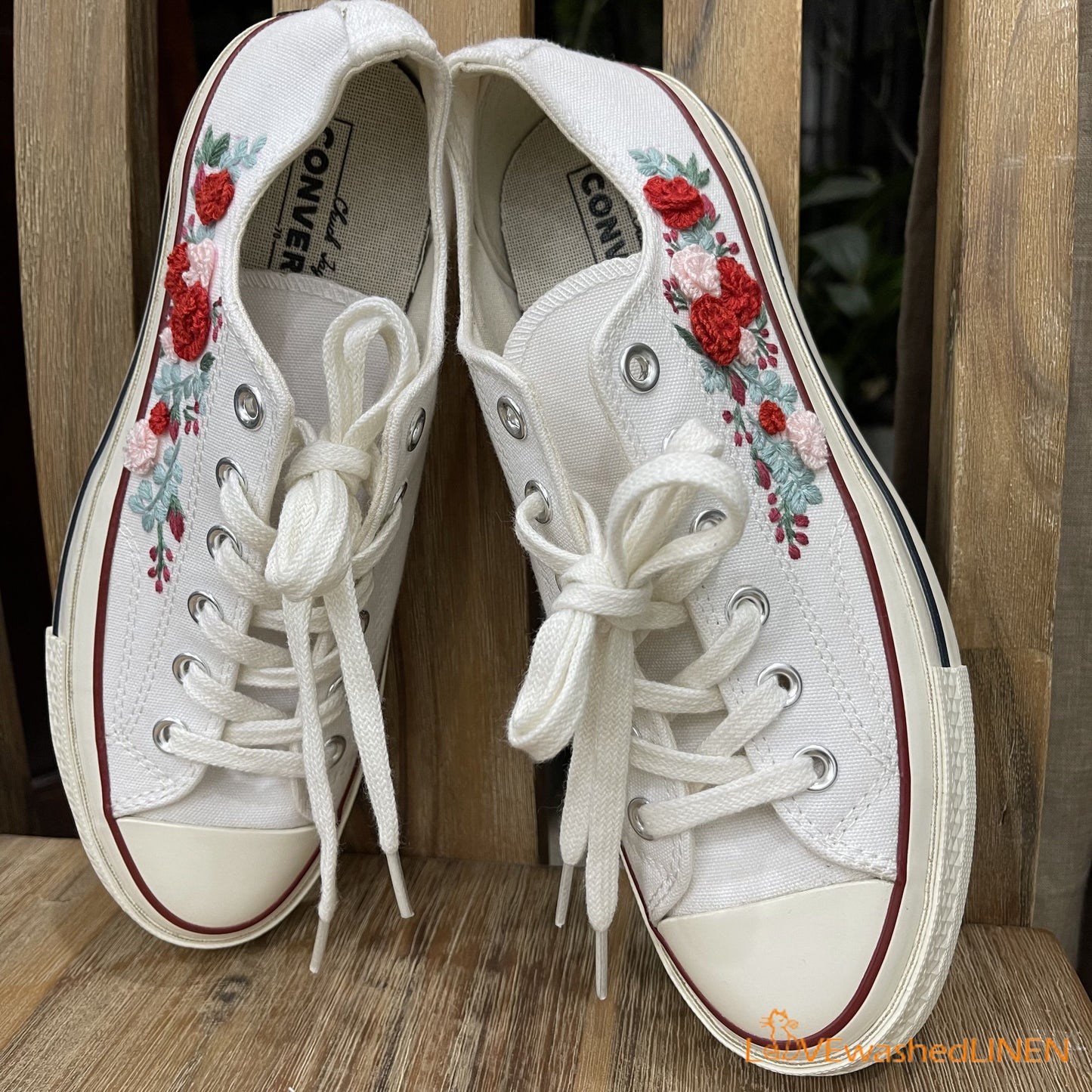 Custom Converse Chuck Taylor Embroidered / Wedding Flowers Embroidered Converse Low Tops /Bridal Flowers Embroidered Sneakers