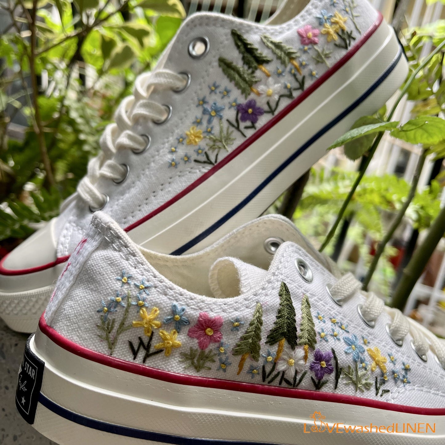 Custom Converse Chuck Taylor Embroidered / Wedding Flowers Embroidered Converse Low Tops / Wedding Roses Embroidered Sneakers