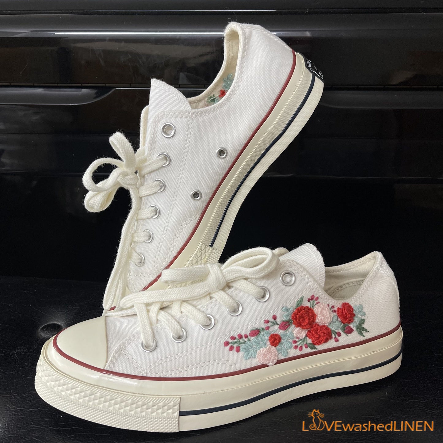 Custom Converse Chuck Taylor Embroidered / Wedding Flowers Embroidered Converse Low Tops /Bridal Flowers Embroidered Sneakers