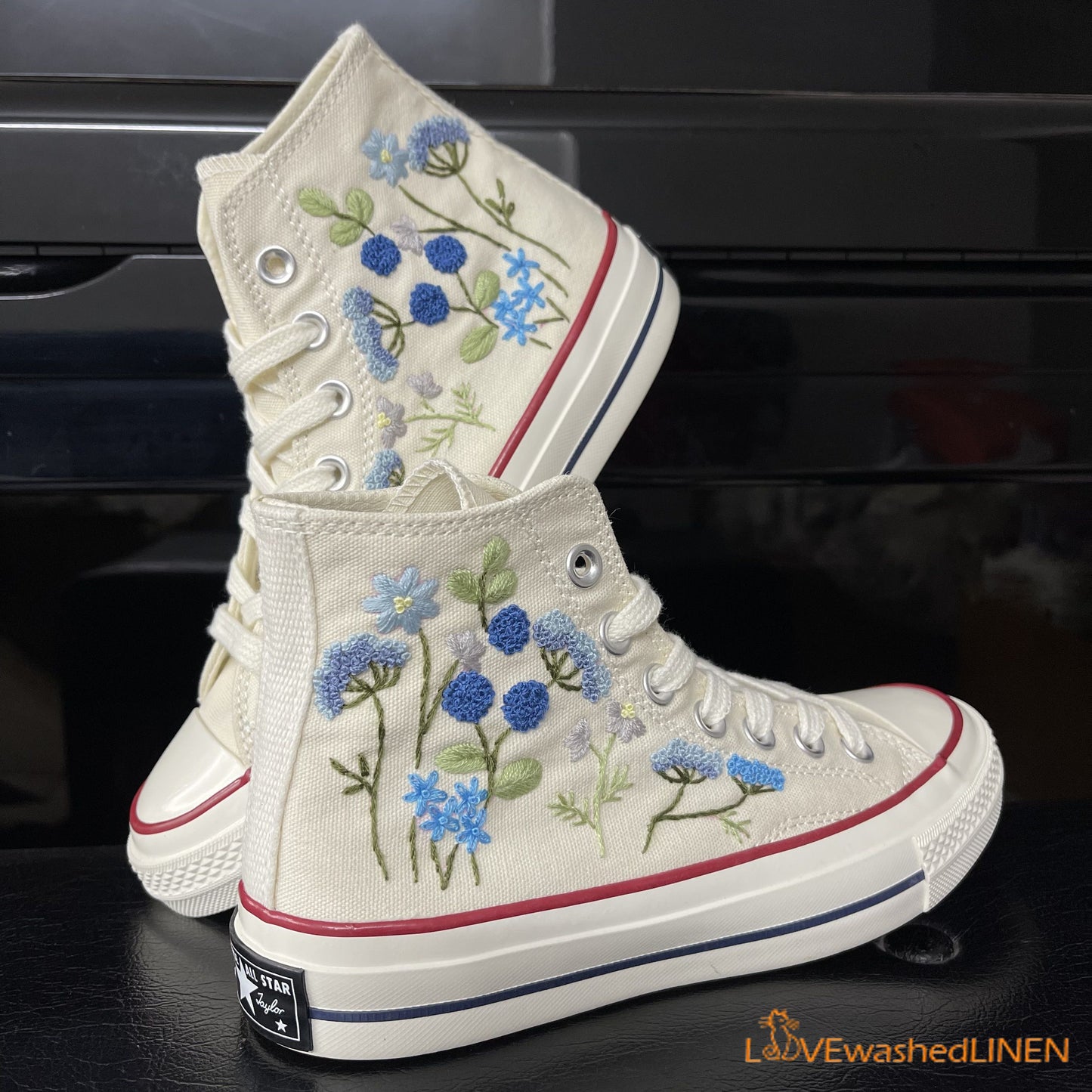 Custom Converse Chuck Taylor/ Garden Flowers Embroidered Convesre/Wedding Flowers Embroidered Sneakers/Bridal Flowers Embroidered Convesre