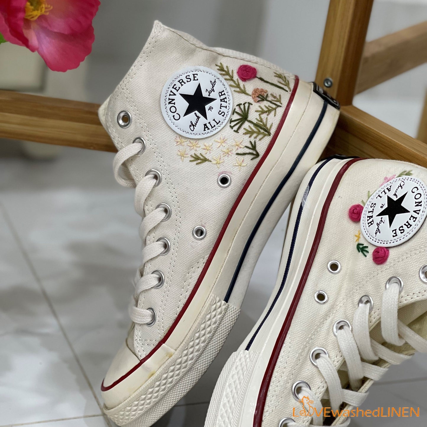 Custom Embroidered Converse High Tops Chuck Taylor 1970s/ Custom Converse Chuck Taylor Embroidered Minie Flower