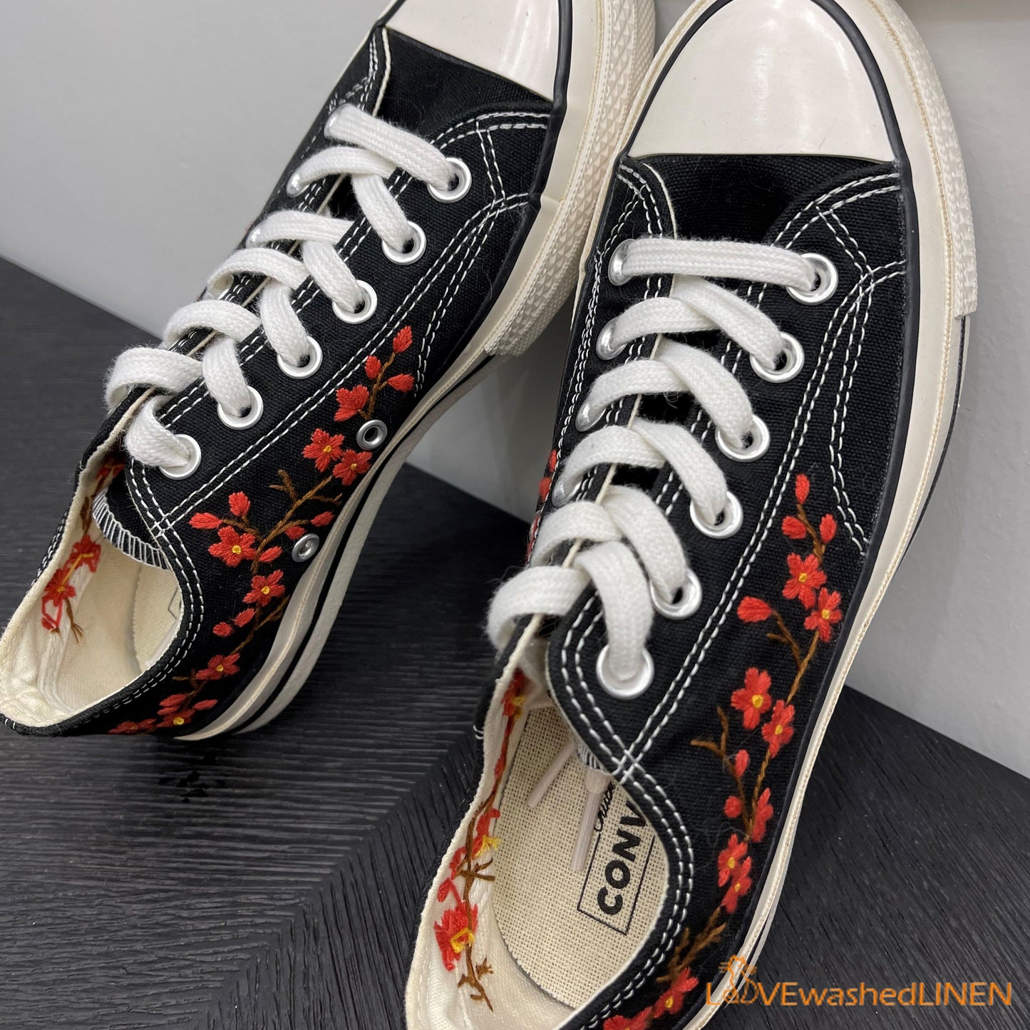 Embroidered Converse/ Custom Converse Chuck Taylor Embroidered Flower/ Embroidered Converse Low Tops