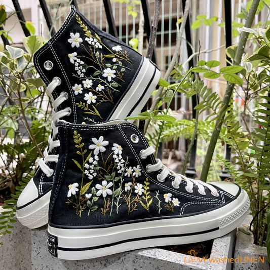 Custom Embroidered Converse High Tops/ Custom Converse Chuck Taylor 1970s Embroidered Daisy Flower/ Wedding sneakers/ Wedding Gift