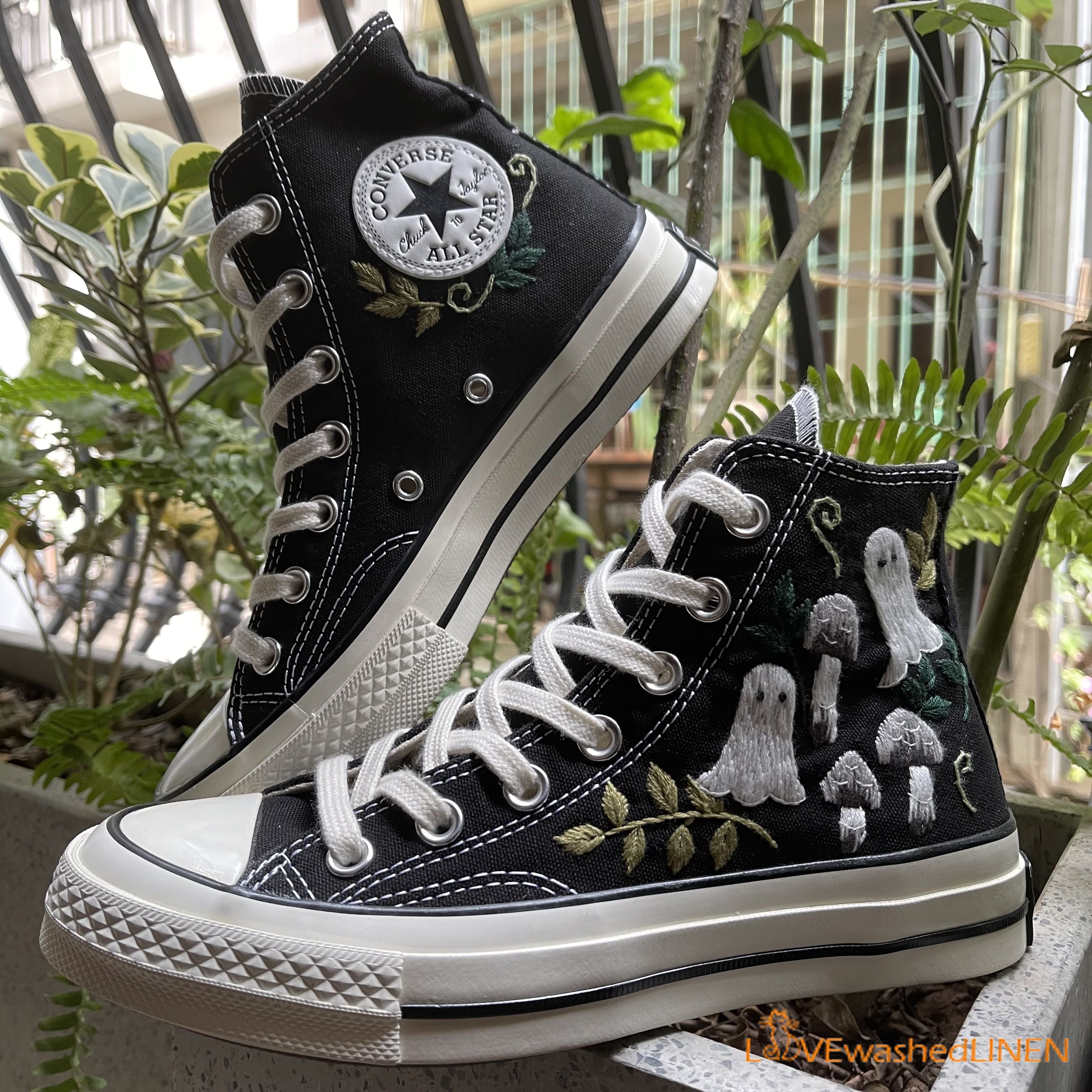 Converse motif best sale