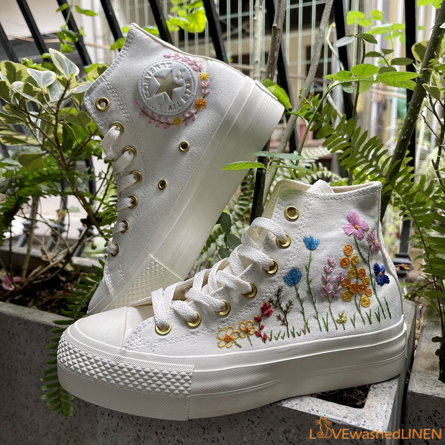 Custom Coverse Platform/ Wedding Flowers Embroidered Converse/ Bridal Flowers Embroidered Sneakers/ Wedding Flowers Embroidered Sneakers/