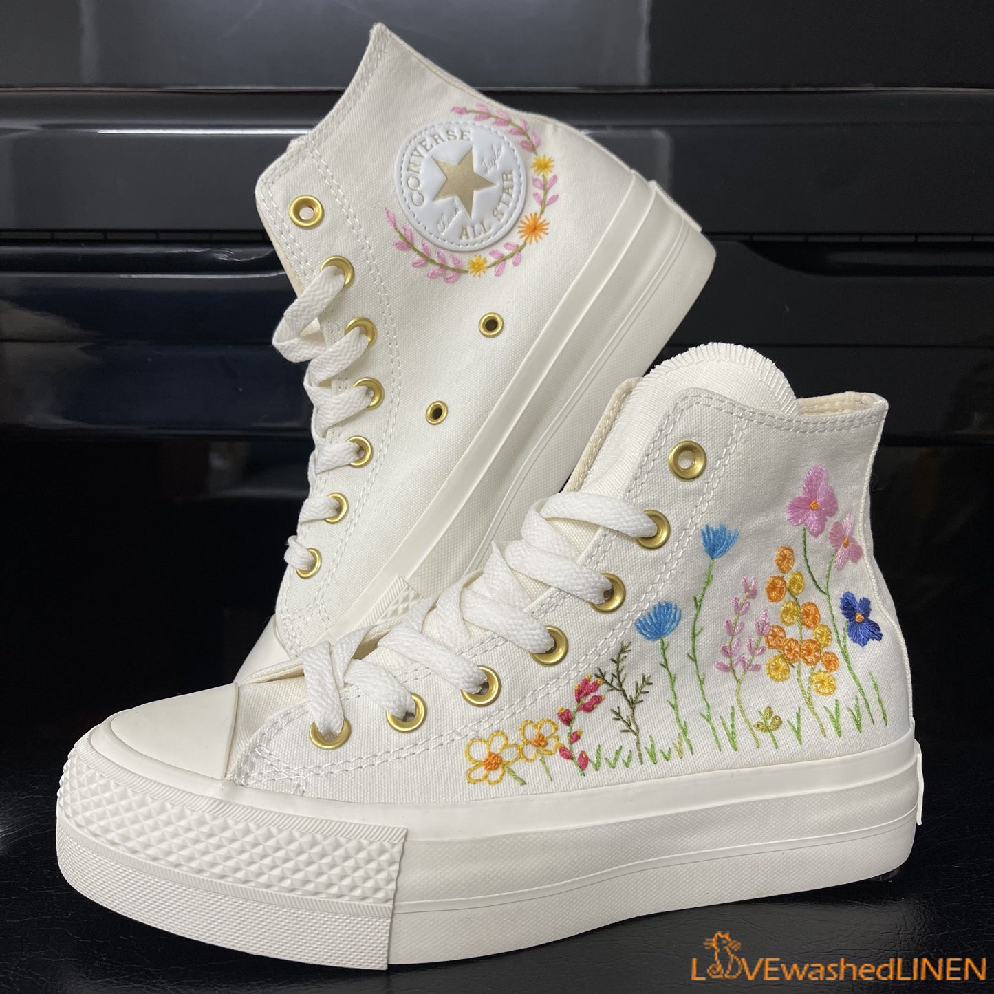 Custom Coverse Platform/ Wedding Flowers Embroidered Converse/ Bridal Flowers Embroidered Sneakers/ Wedding Flowers Embroidered Sneakers/