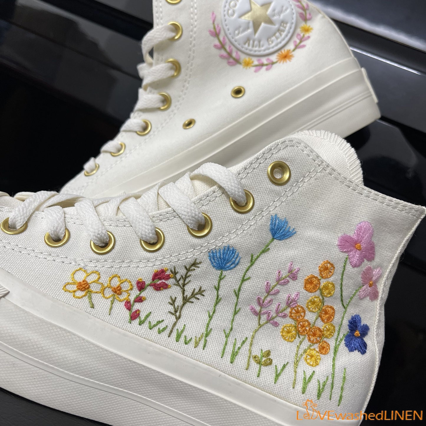 Custom Coverse Platform/ Wedding Flowers Embroidered Converse/ Bridal Flowers Embroidered Sneakers/ Wedding Flowers Embroidered Sneakers/