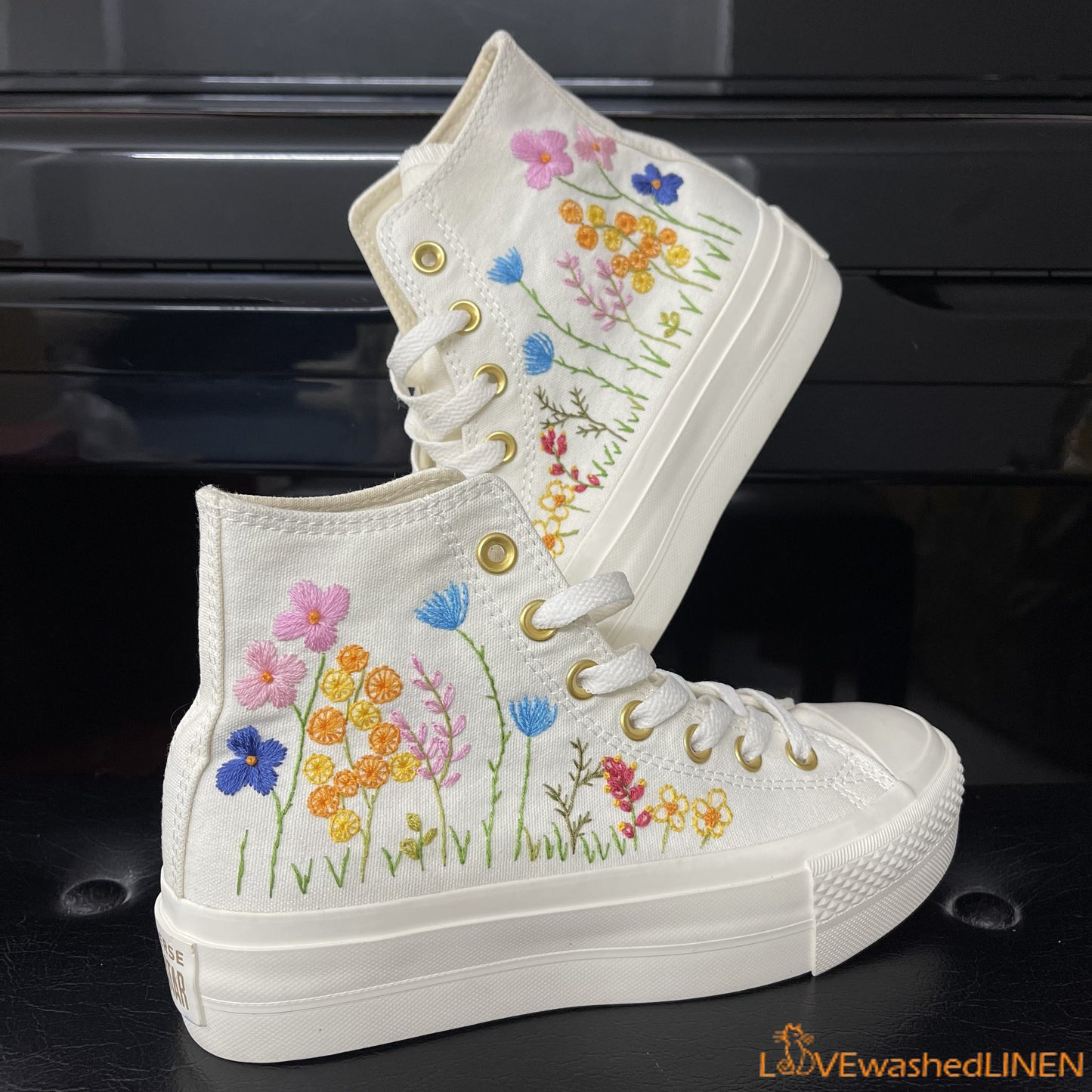 Custom Coverse Platform/ Wedding Flowers Embroidered Converse/ Bridal Flowers Embroidered Sneakers/ Wedding Flowers Embroidered Sneakers/