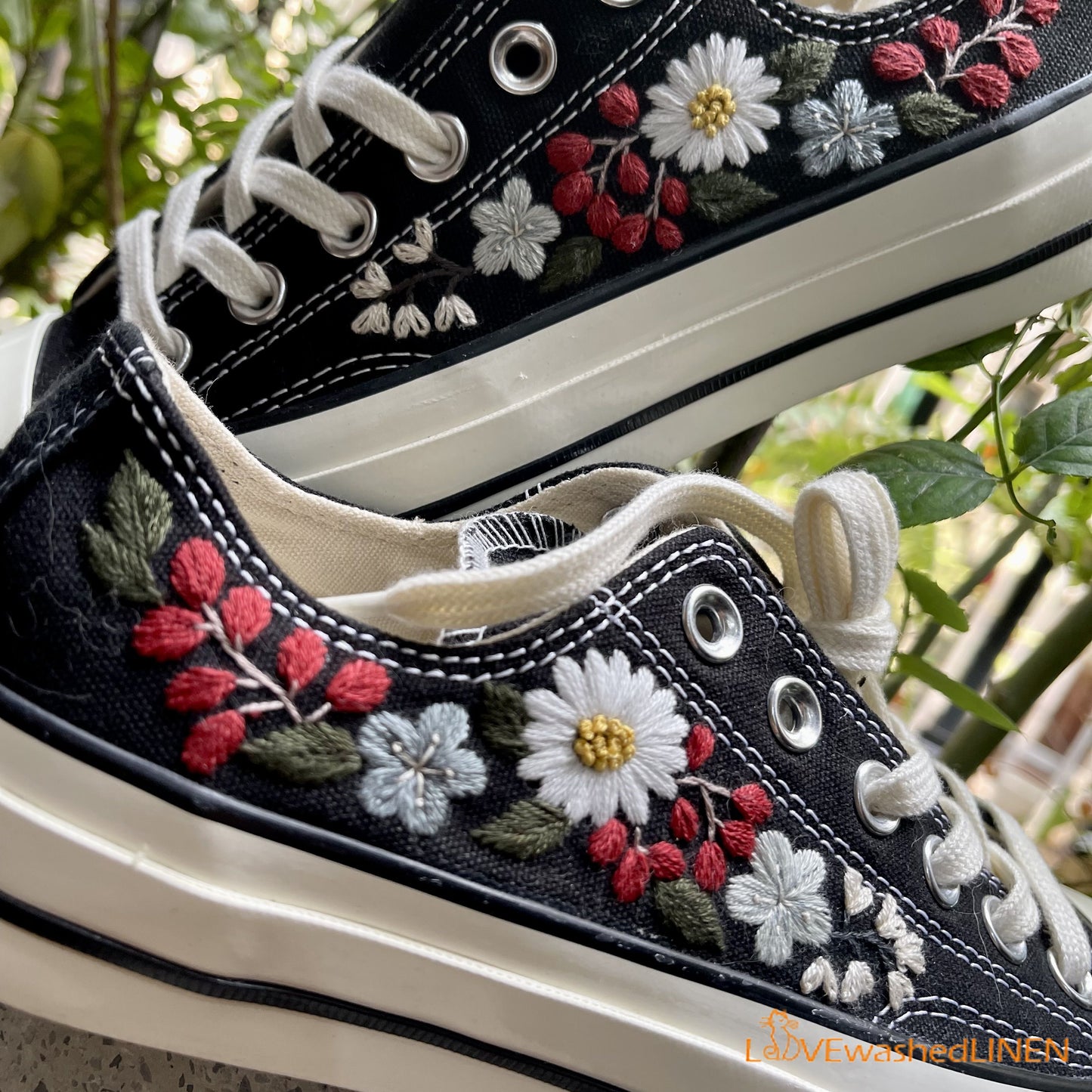 Embroidered Converse/ Custom Converse Chuck Taylor Embroidered Flower/ Flowers Embroidered Converse Low Tops/ Flowers Embroidered Shoes